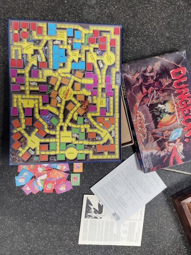 Dungeons & Dragons ボードゲーム Dungeons and Dragons D&D Wizards of the Coast Fantasy Board