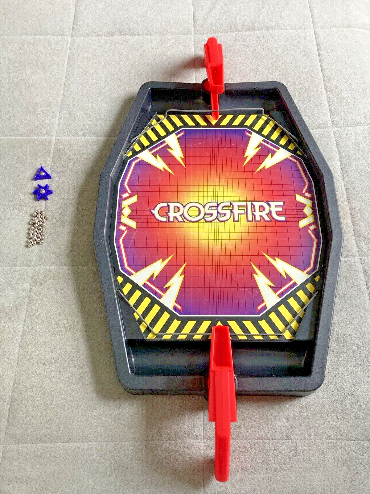 Board Milton Bradley, 31 Marbles,  1 Star 1 Tri Puck