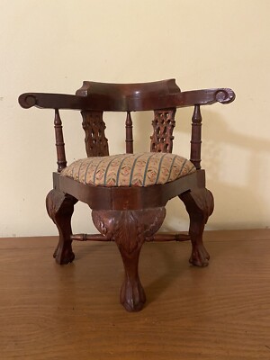 Vintage Carved Chippendale Style Corner Chair Reproduction Doll Salesman Model