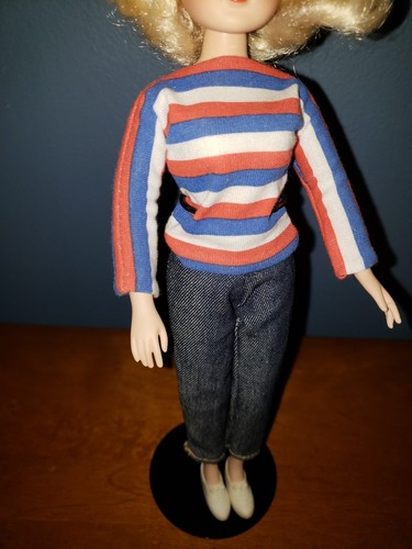 Danbury Mint Sindy Weekender full body porcelain doll