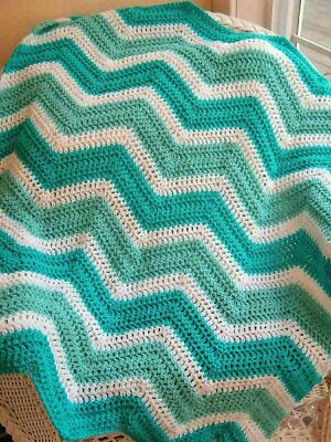 Handmade Crochet Chevron Ripple Baby Afghan Blanket Shawl Vanna White Aqua Blue