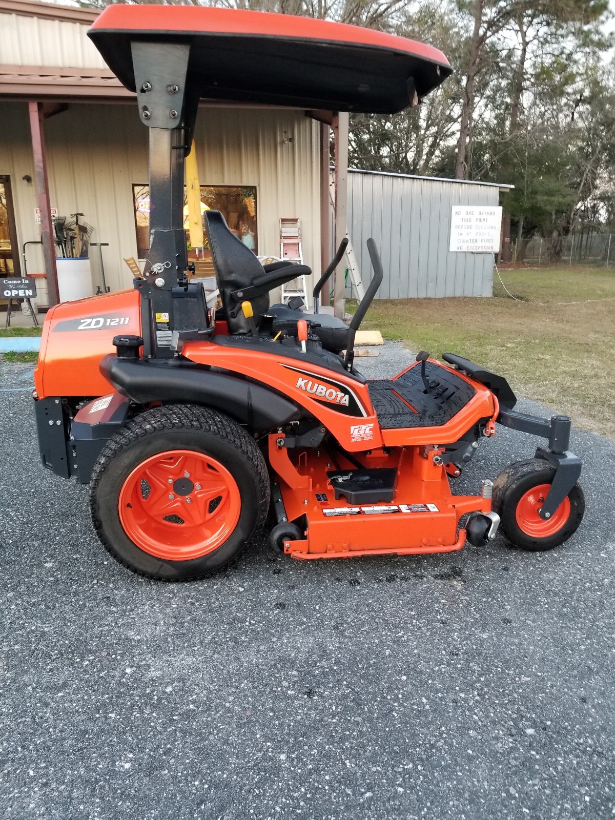 2018 Kubota Zero Turn ZD1211 60