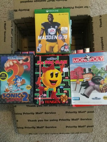 WHOLESALE  EMPTY CASE LOT NINTENDO DS SEGA GENESIS SONIC MARIO KART NO GAMES