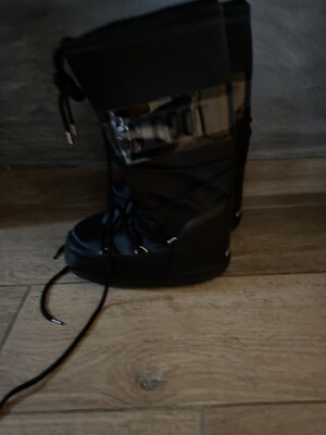Moon Boot Schwarz Neu