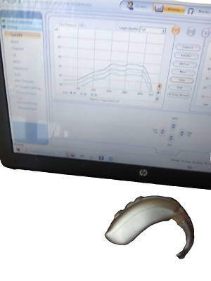 PROGRAMMABLE DIGITAL HEARING AID  PROFOUND LOSS . 3 MODES 2 mics WE PROGRAM