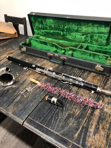 Vito Reso-Tone Bass Clarinet