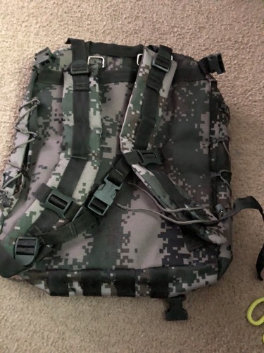 07式中国軍　迷彩バック 新品 中国軍海軍陸戦隊将校用07式海洋迷彩防水カバン 戦地用