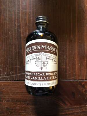 Nielsen-Massey Finest Quality Madagascar Bourbon Pure Vanilla Extract 8 FL OZ