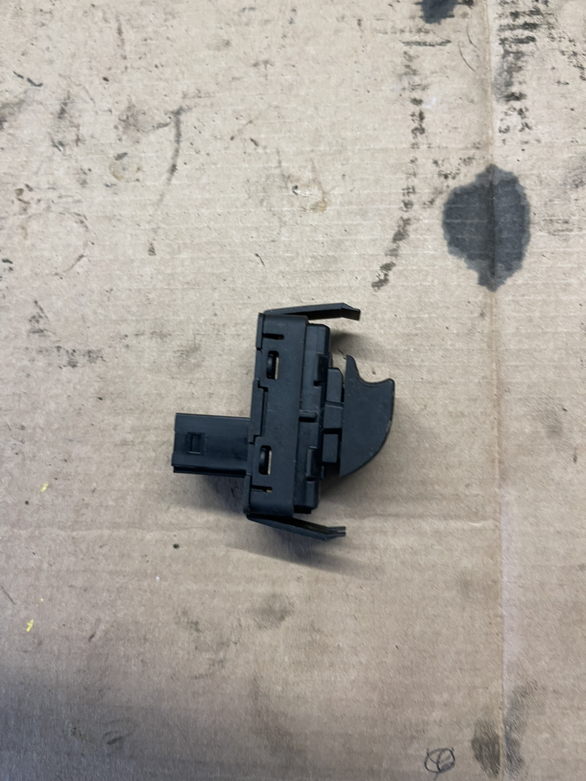 Citroen C4 Picasso Mk1 2009 - Off Side Rear Door Window Switch 96639378