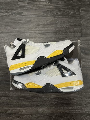 和田っち　Nike Air Jordan 4 Tour Yellow ⚡Nike Jordan 4 Retro Lightning Tour Yellow GS 7Y (Women's