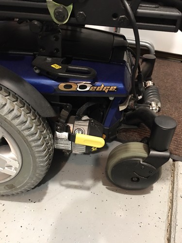 Quantum Q6 Edge Power Chair - Local Pickup Only