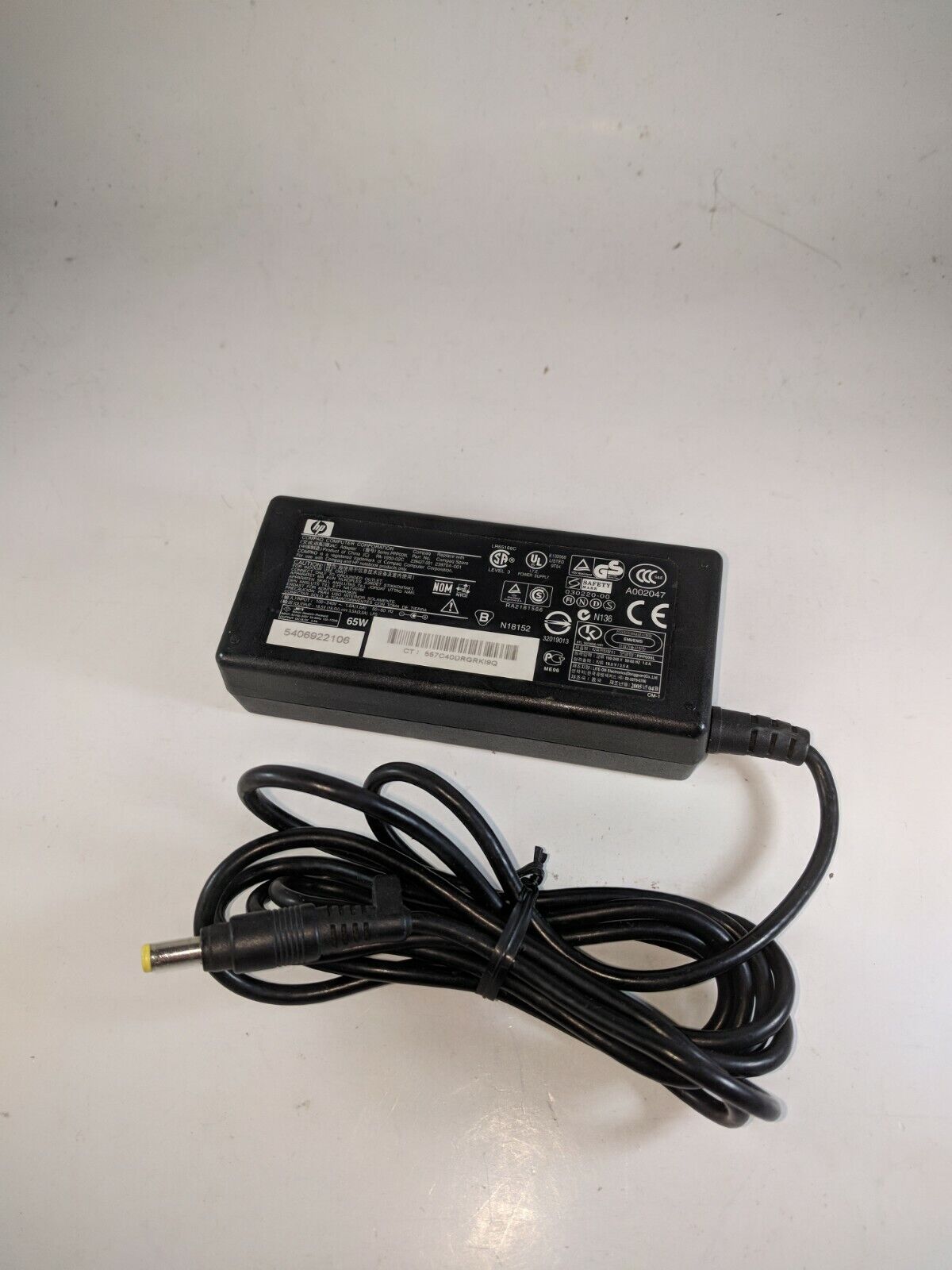 Genuine Ac power adapter for for HP Pavilion dv1300 dv5200 dv6...
