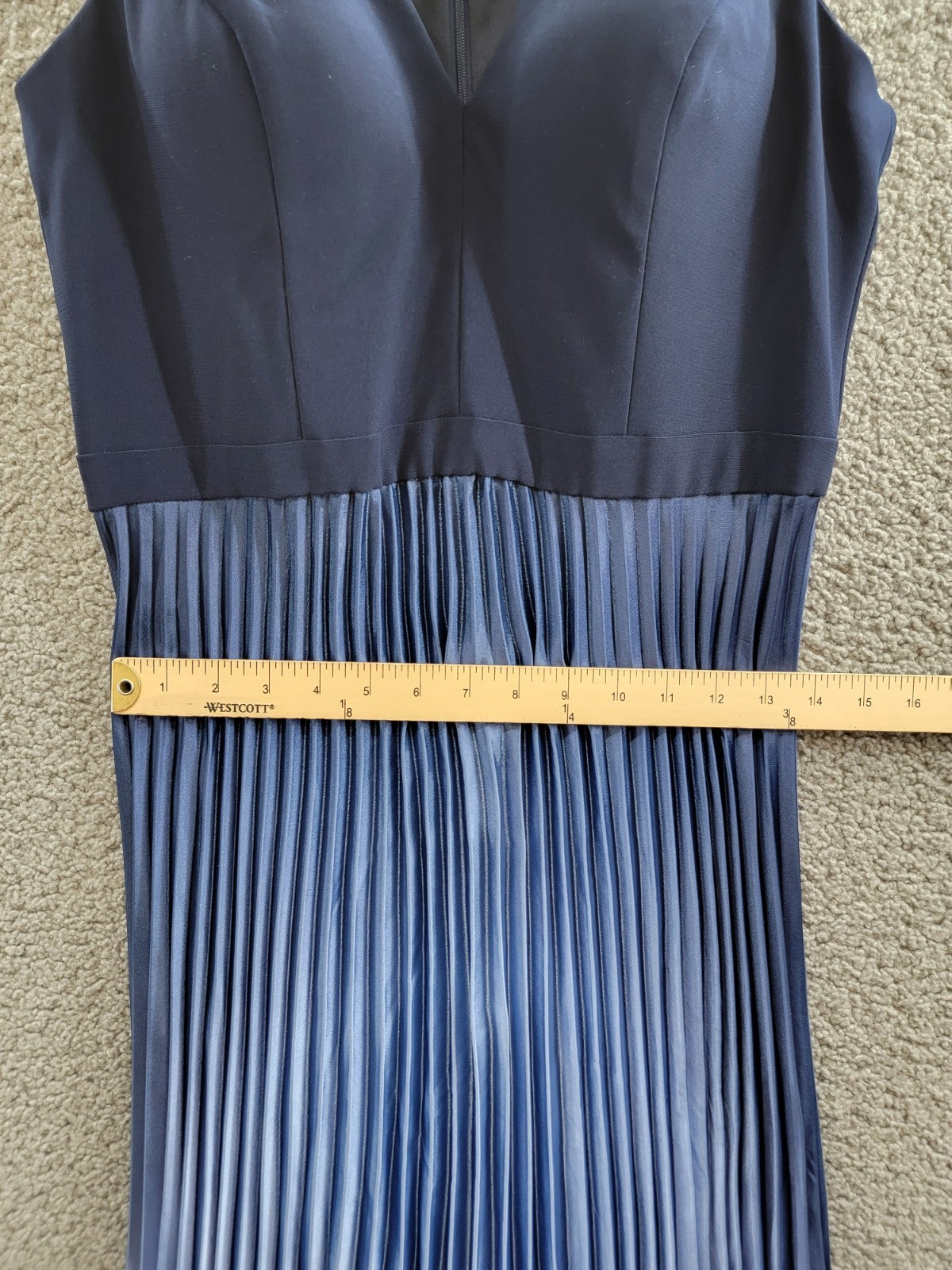 AQUA Pleated Shimmer Mixed Media Gown Women's 16 Navy/Blue V-Neck Back Zipped - Picture 6 of 15