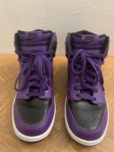 Rare Books Paris - Purple Number 7