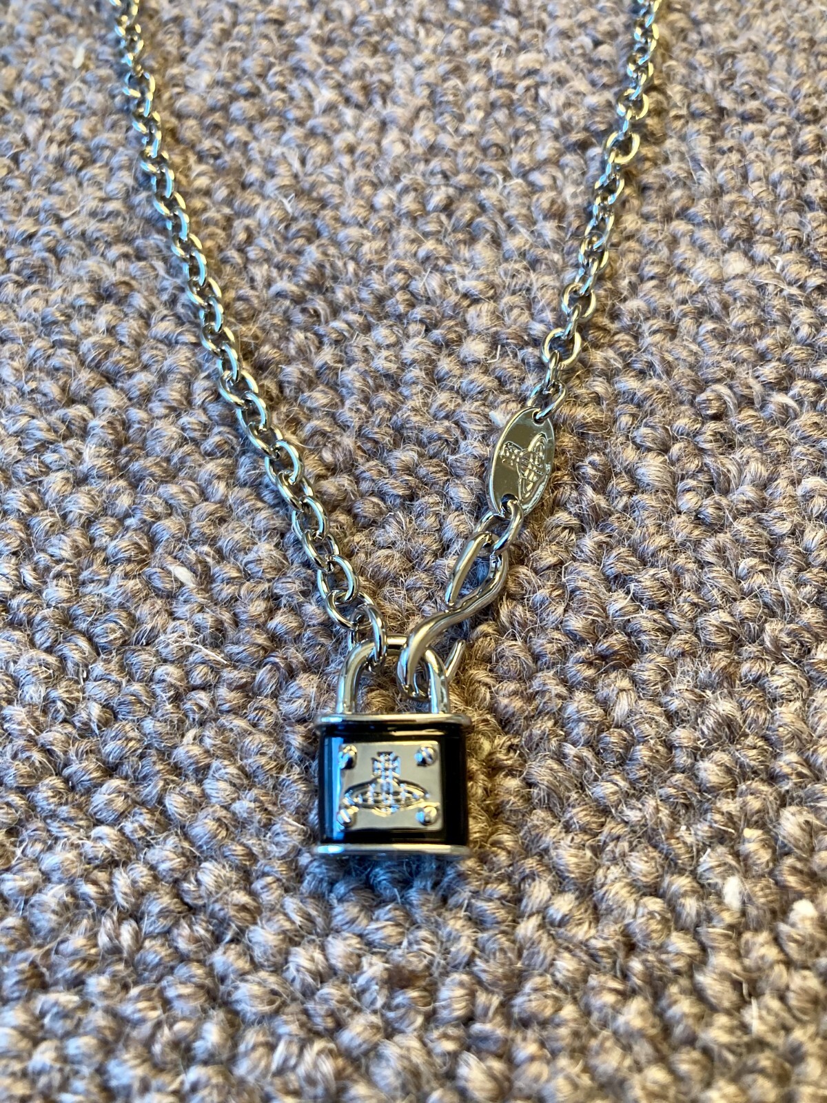 VIVIENNE WESTWOOD Necklace Nonju Lock Orb Padlock Clip Black VIVIENNE WESTWOOD Necklace Nonju Lock Orb Padlock Clip Black
