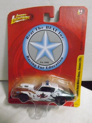 Johnny Lightning Beat The Heat  Deputy Dean Mirra's Chevy Camaro Z28  1/64 Scale