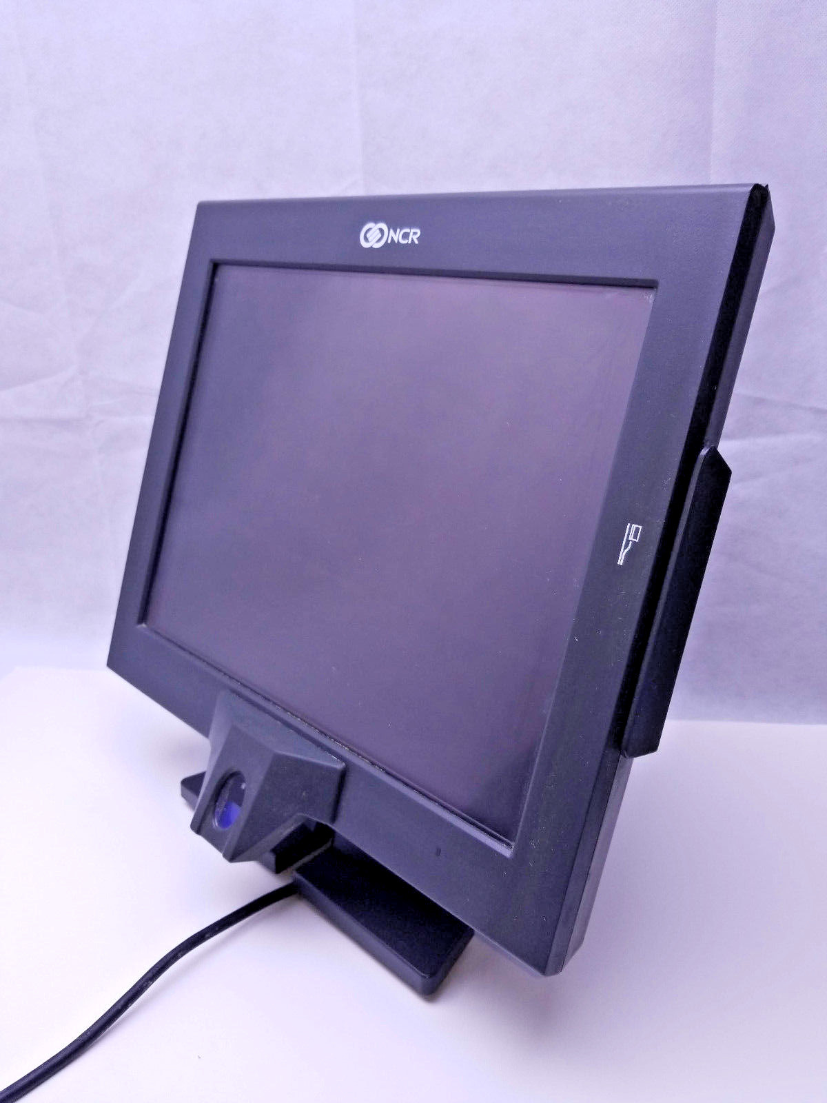 NCR  POS TOUCHSCREEN MONITOR TERMINAL MSR P1530 7754 15