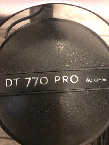 Beyerdynamic DT 770 Pro 80 Ohms Closed Studio Headphones  Mint!!