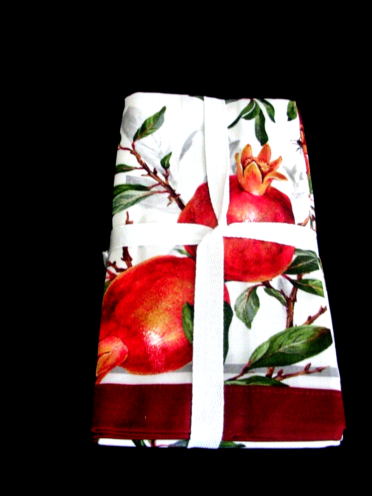 WILLIAMS SONOMA POMEGRANATE DINNER NAPKINS SET OF FOUR 100% COTTON NEW WITH TAGS