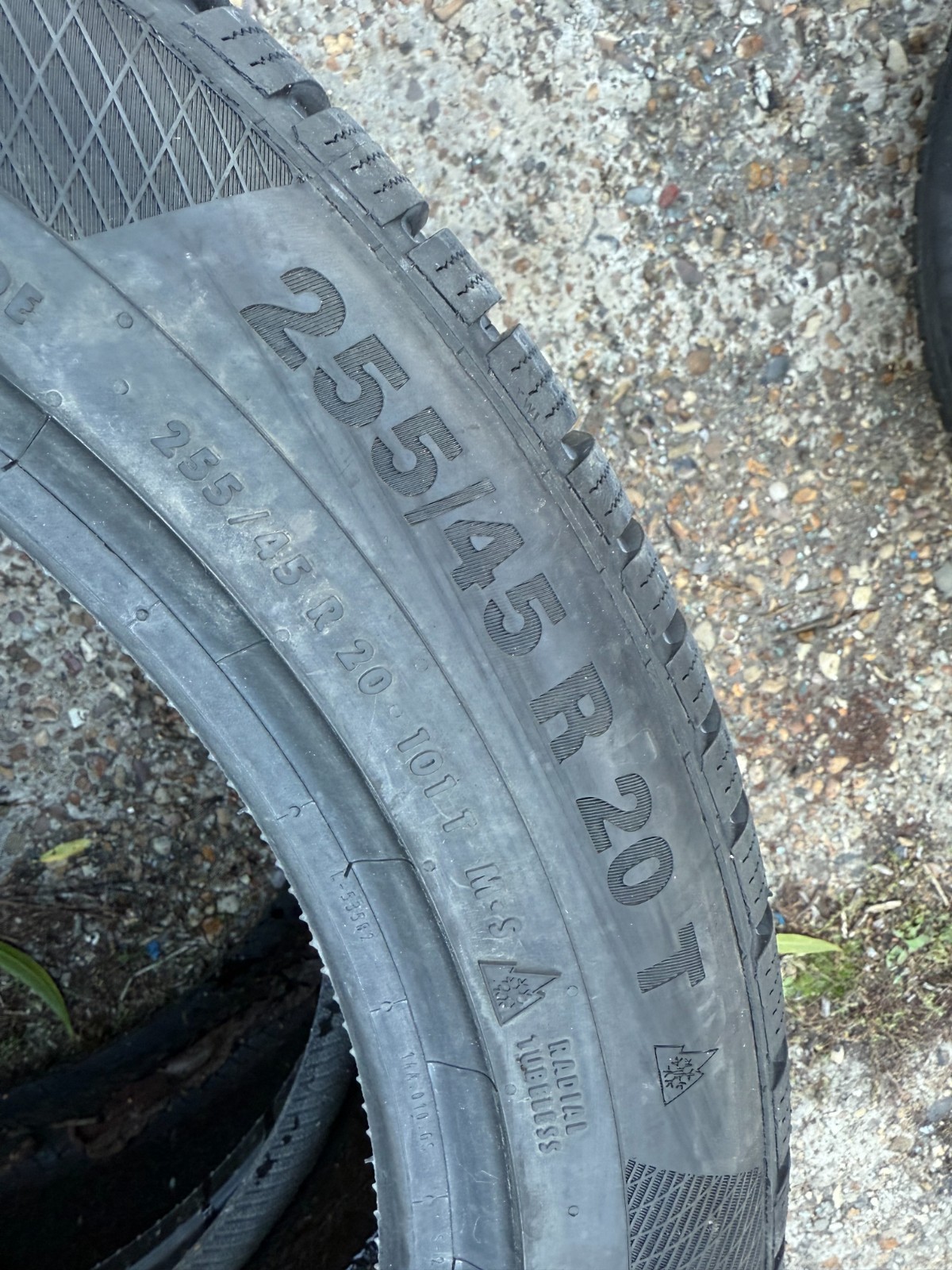 New 255 45 20 Continental, Winter, M+S, 101T, x1 Tyre (F1_tyres) FOB YD276