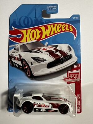 2019 Mattel Hot Wheels Target Red Edition #124 SRT Viper GTS-R HW Mopar White