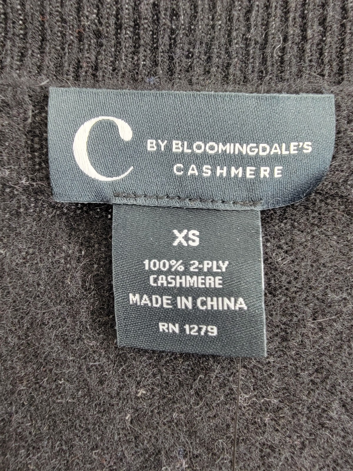 C by Bloomingdale's Cashmere V-Neck Cardigan Women's XS Black Button Closure L/S - Picture 9 of 16