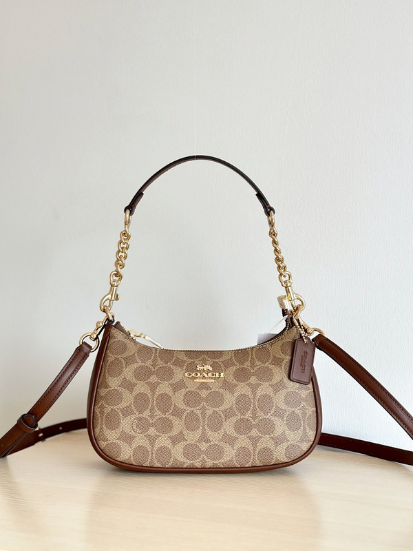 NEW Coach CV933 Teri Shoulder Bag in Signature Canvas Outlet Brown