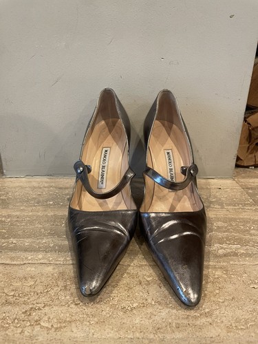 MANOLO BLAHNIK CAMPARI SILVER Mary Janes Heels. Size 38 | eBay MANOLO BLAHNIK CAMPARI SILVER Mary Janes Heels. Size 38 | eBay
