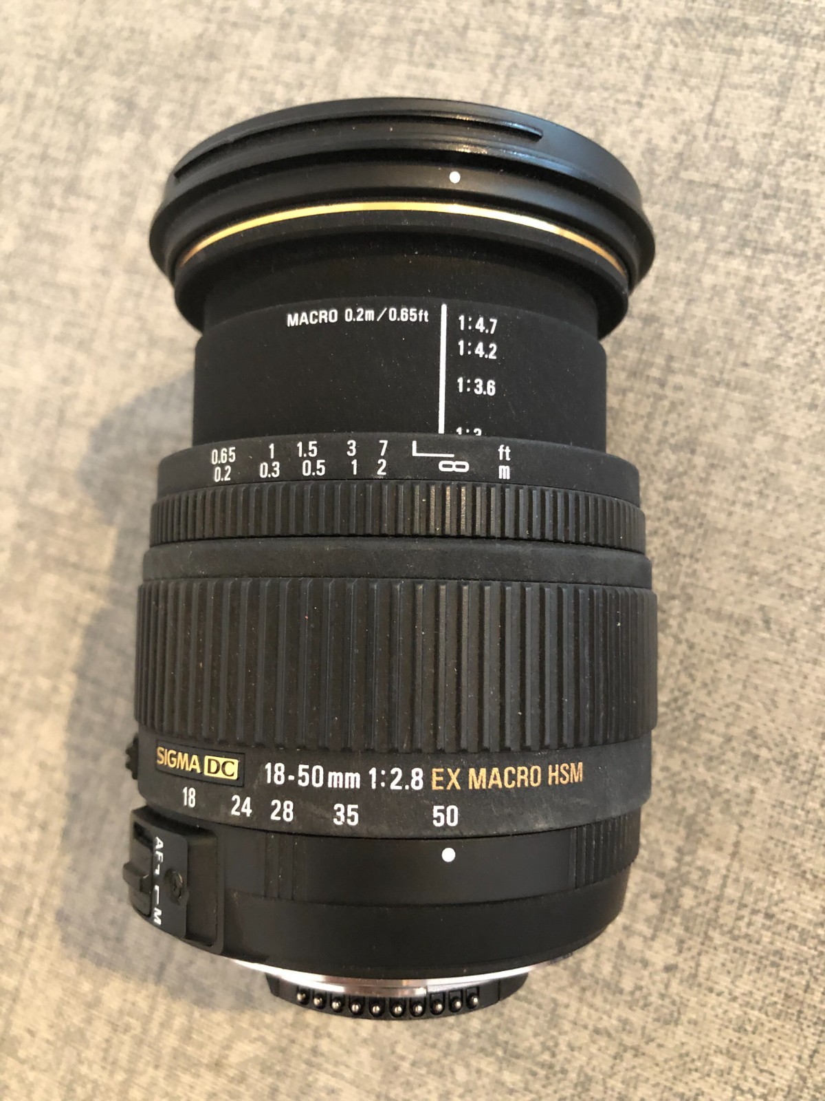 【EFマウント】 SIGMA 18-50mm F2.8 EX DC MACRO Sigma 18–50mm f/2.8 EX DC Macro lens - Wikipedia