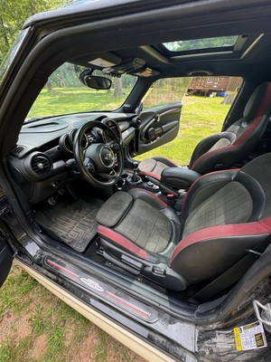 image 4 of interior