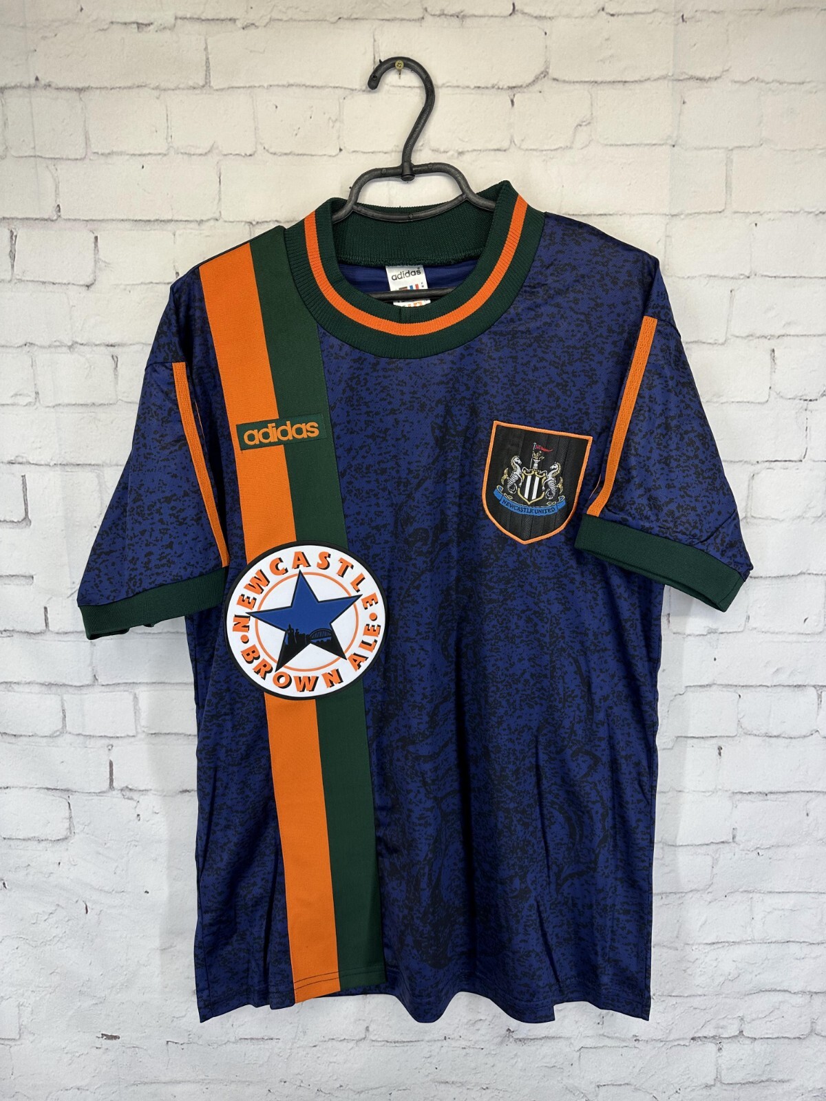 マ*ル様 【日本未発売】Newcastle 97/98 トレーニング ユニフォー NEWCASTLE UNITED 1997 1998 RETRO VINTAGE FOOTBALL SHIRT