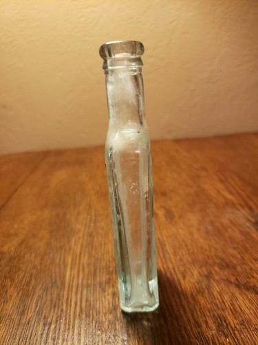 Aceite Mexicano Vintage Bottle Aqua Colored