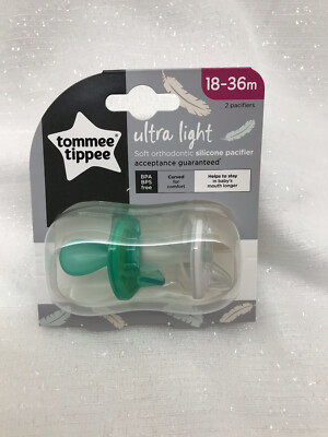 Tommee Tippee Ultra Light Ortho Pacifier Binky Soother Green White Unisex 18-36M