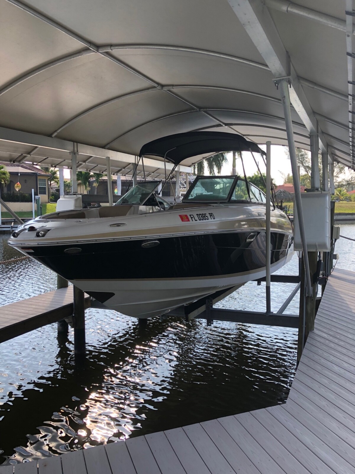 BOAT 26' FOUR WINNS BOWRIDER USED 2011 Model 377 350 hrs. $32,500