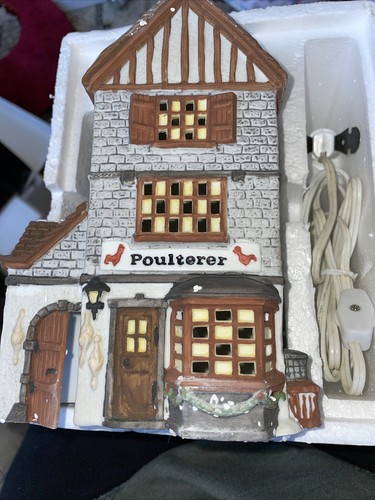 DICKEN’S SERIES 1986 1986 Retired Dept. 56 Dicken's Village Series FEZZIWIG'S