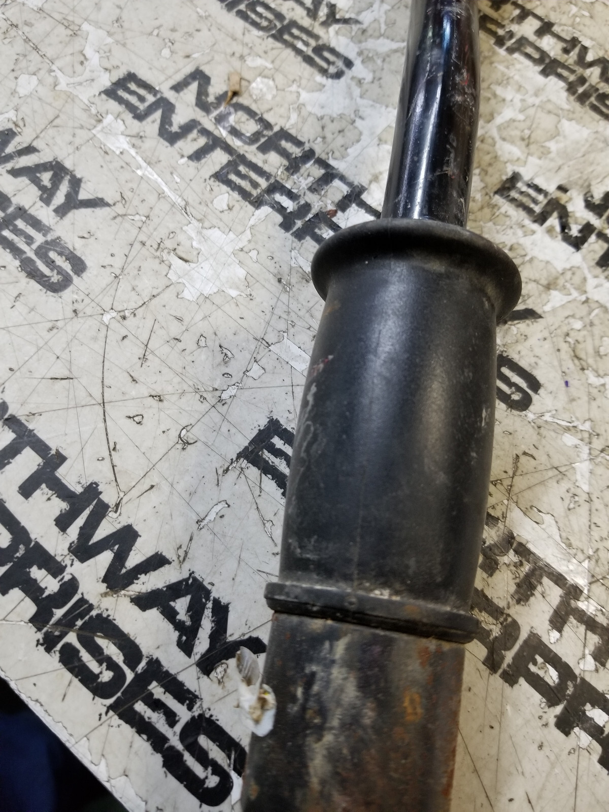 UNIVERSAL TOOL UT8603 Triple Head Scaling Hammer RE0425 - Picture 3 of 10