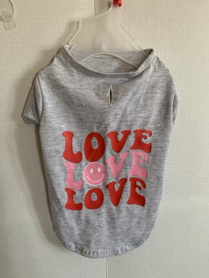 Dog Valentines Day Love Tee Shirt           ( Size Small )