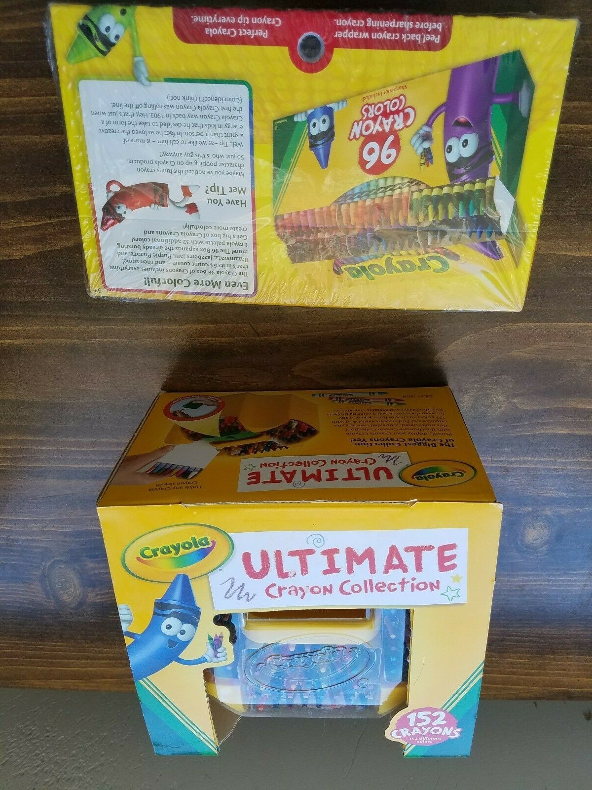 Crayola Ultimate Crayon Case, 152-Crayons, and 96 color set LOT