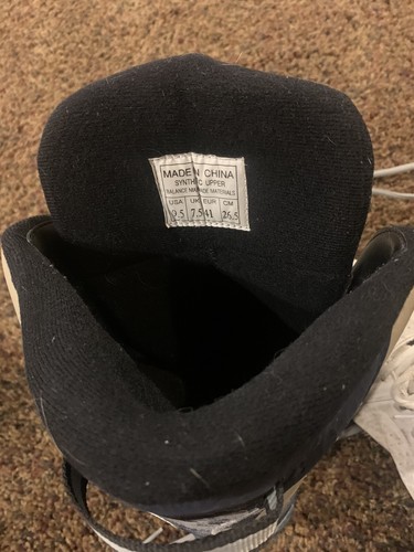 Axis Thinsulate Men&rsquo;s Size 9.5 Snowboard Boot