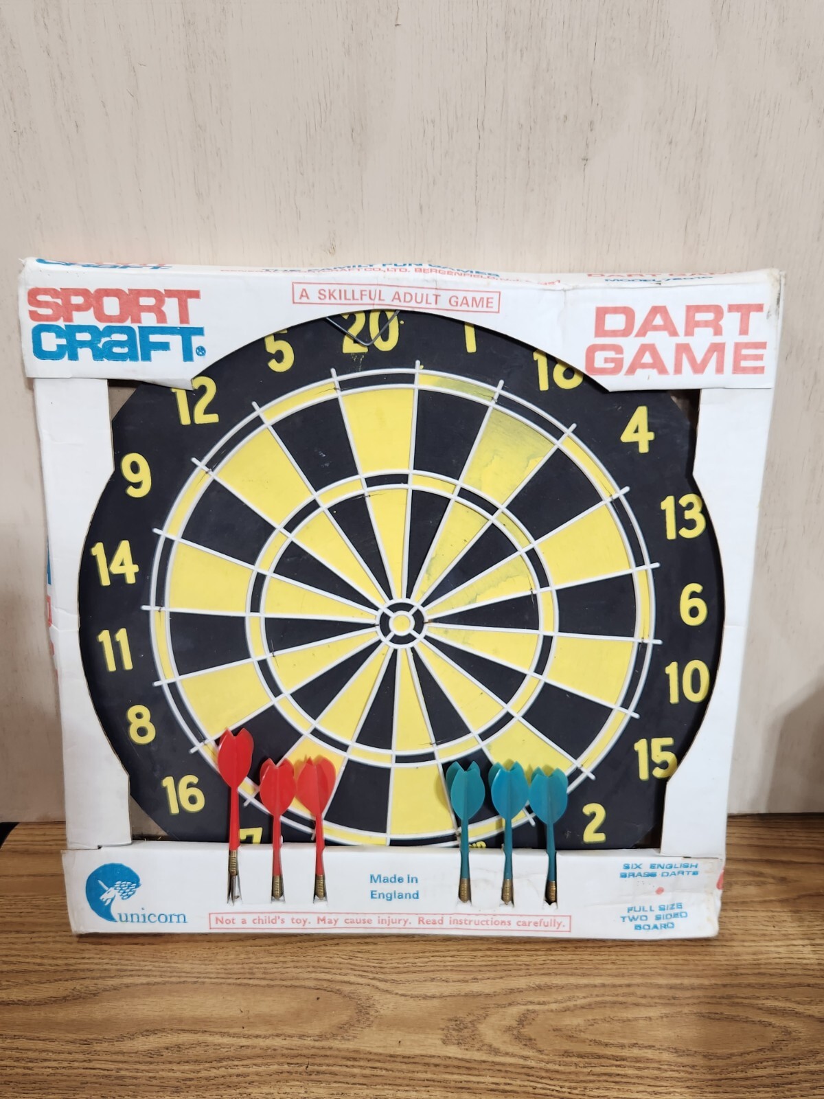 1981 Sportcraft Unicorn Dart Board 18” Made In England SEALED NEW Bar Man Cave