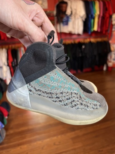 yeezy teal qntm