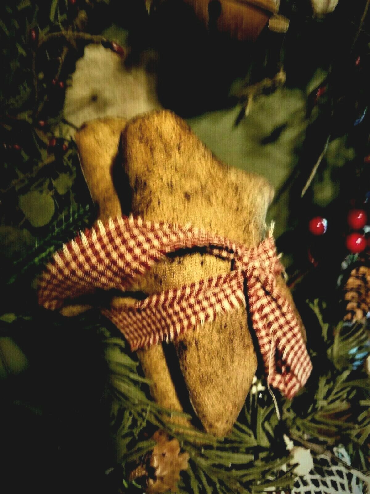 PRIMITIVE HANDMADE GINGERBREAD MEN