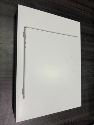 Apple MacBook Air 15'' M2 chip 8GB Memory 512GB SSD Silver APPLE CARE+PLUS INCLUD