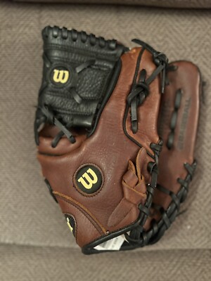 Wilson A0907 A0905 3X125 Rustic Leather 12.05'' Baseball Glove