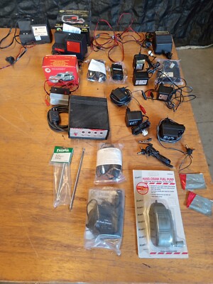 lotto nos ricambi vintage Job Lot Parts RC alimentatori caricatori etc