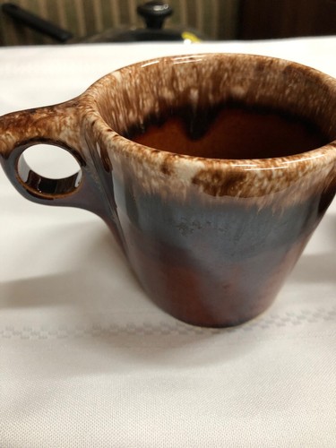 VINTAGE - HULL Oven Proof Brown Drip Pottery Coffee Mug!! Excellent  USA  2 Cups