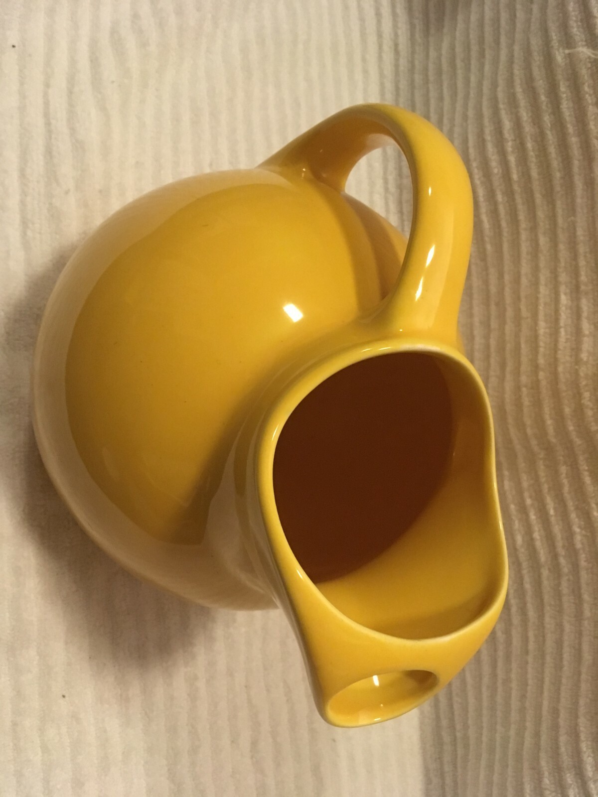 Harlequin Fiesta Homer Laughlin original large ball jug pitcher Ice Yellow 80 oz