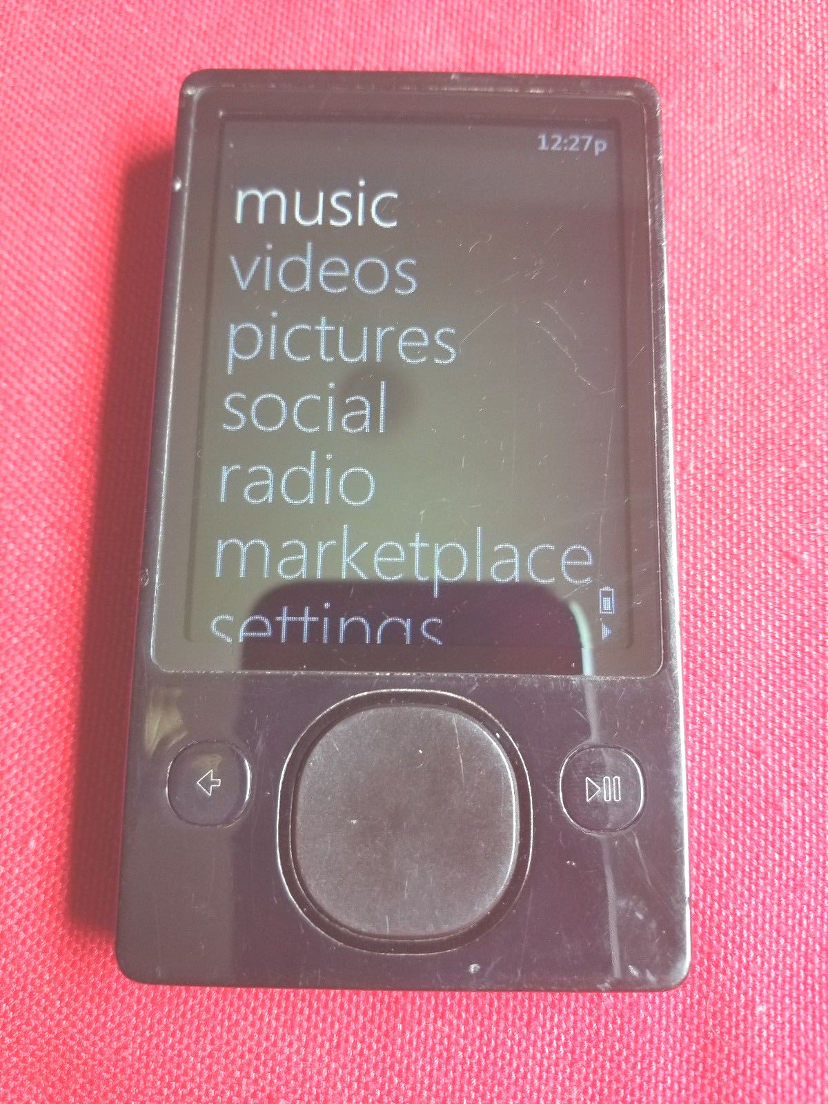 GREAT CONDITION COMPLETE  Microsoft Zune 120GB MP3 Player Used Black