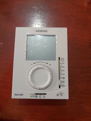 Siemens Rdj10rf Programmable Room Thermostat for sale in UK