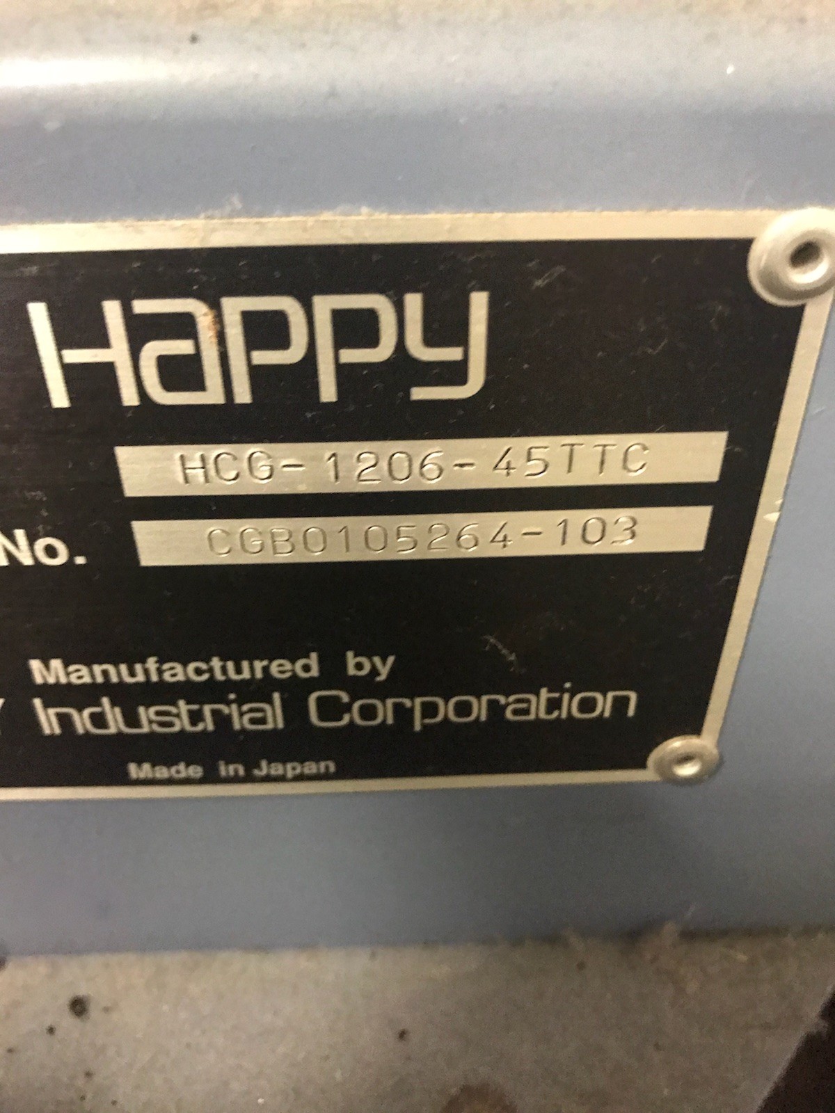 HAPPY 6 HEAD / 12 NEEDLE / 12 COLOR / EMBROIDERY MACHINE / USED